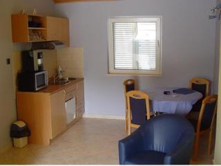 Front One Bedroom (adults Only) Appartement *