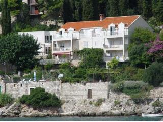 Front One Bedroom (adults Only) Appartement